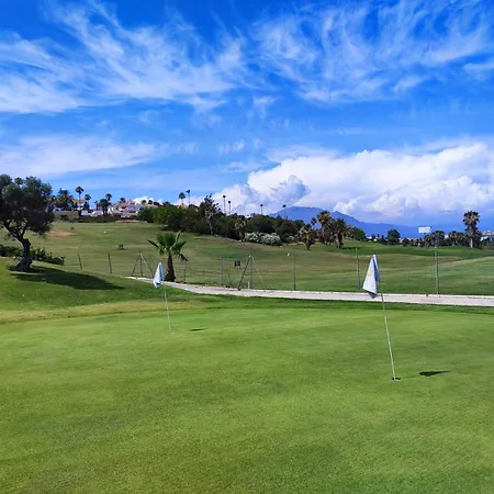 1 Penthouse Golf & Pool View In Duquesa Apartment Manilva